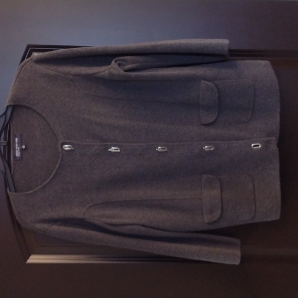 Jones NY Charcoal Gray Sweater w/Keyhole Buttons and Accent Pockets